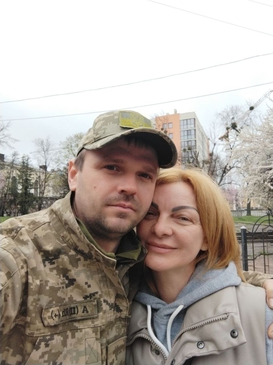 "Якщо накладу руки, все одно не буду з ними". Українка втратила на війні сім’ю, але будує життя далі